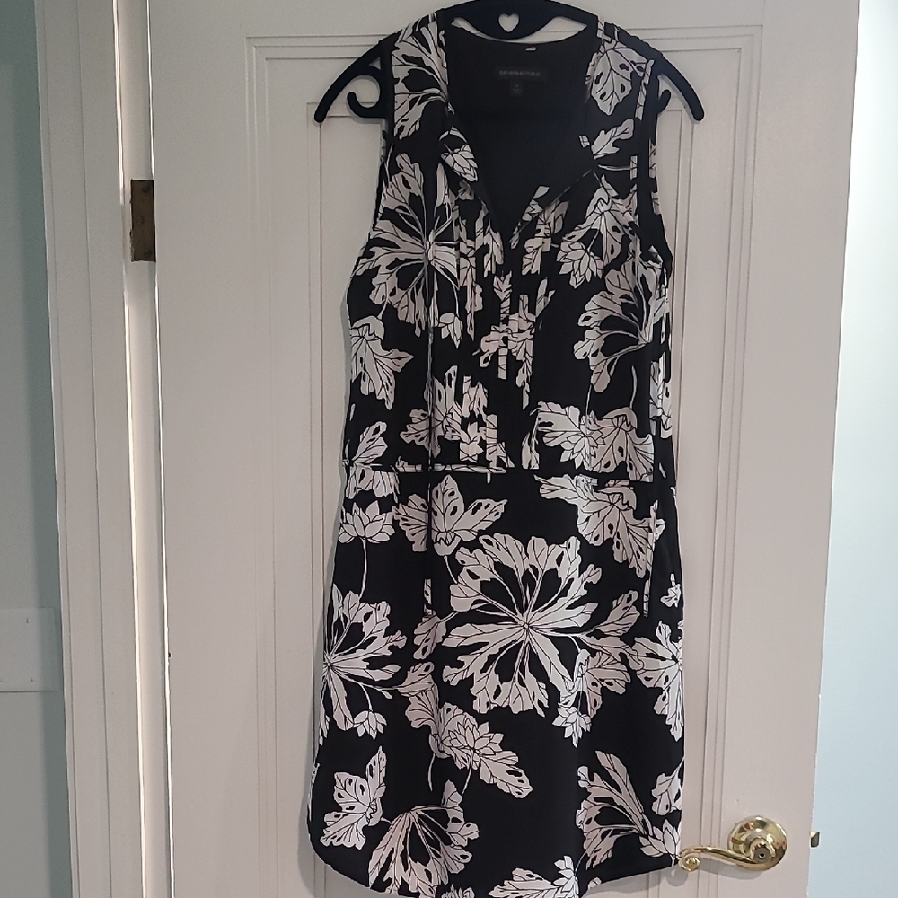 Floral Black and White Sleeveless Dress